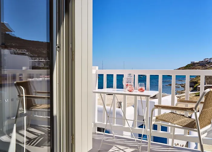 Adorno Beach Hotel And Suites