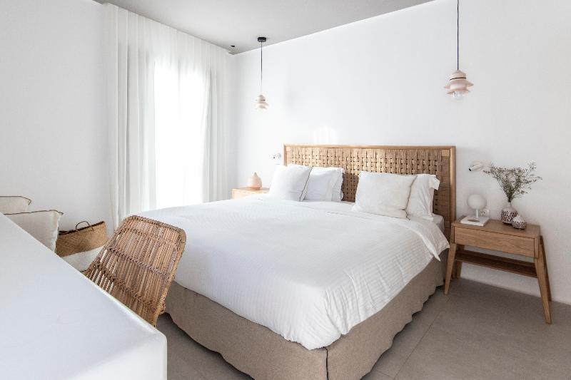 Hotel Adorno And