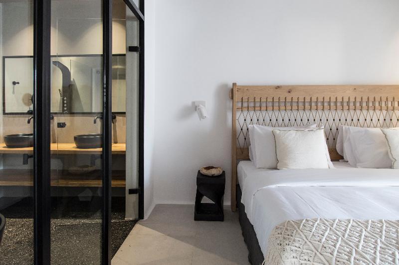 Adorno Hotel&suites