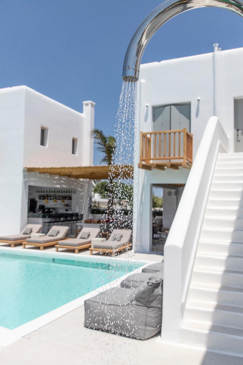 Hotel Adorno And