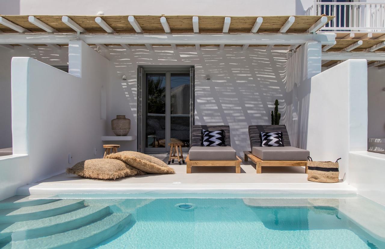 Hotel Adorno Hotel&suites 4*